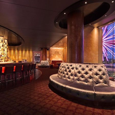 悉尼星辰大酒店和公寓 外观 照片 The bar at the London Eye