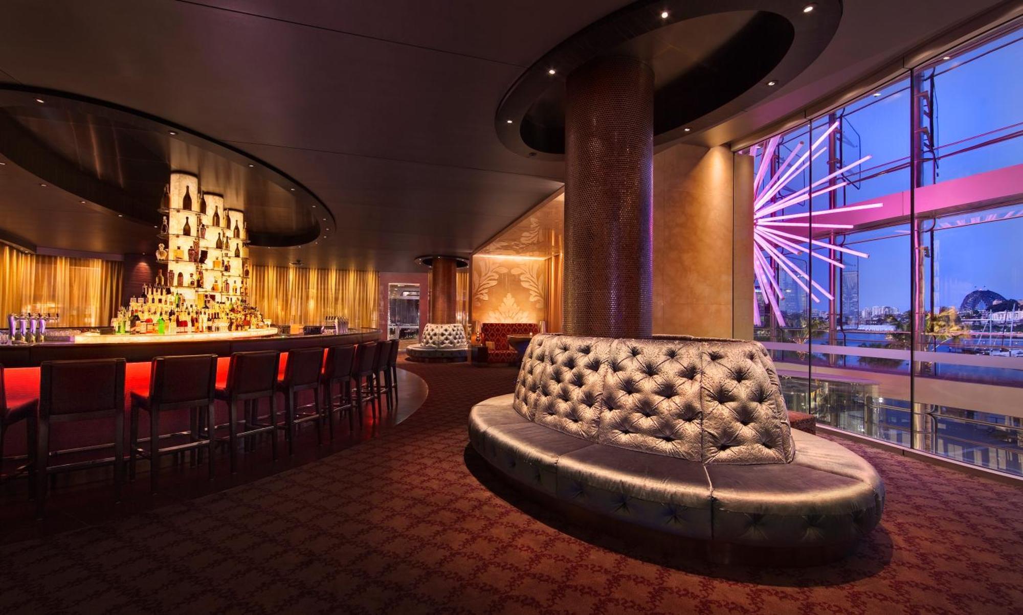 悉尼星辰大酒店和公寓 外观 照片 The bar at the London Eye