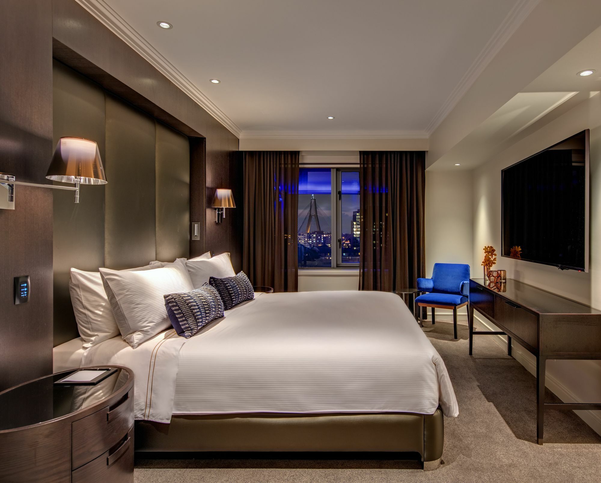 悉尼星辰大酒店和公寓 外观 照片 A guest room at the Four Seasons Hotel